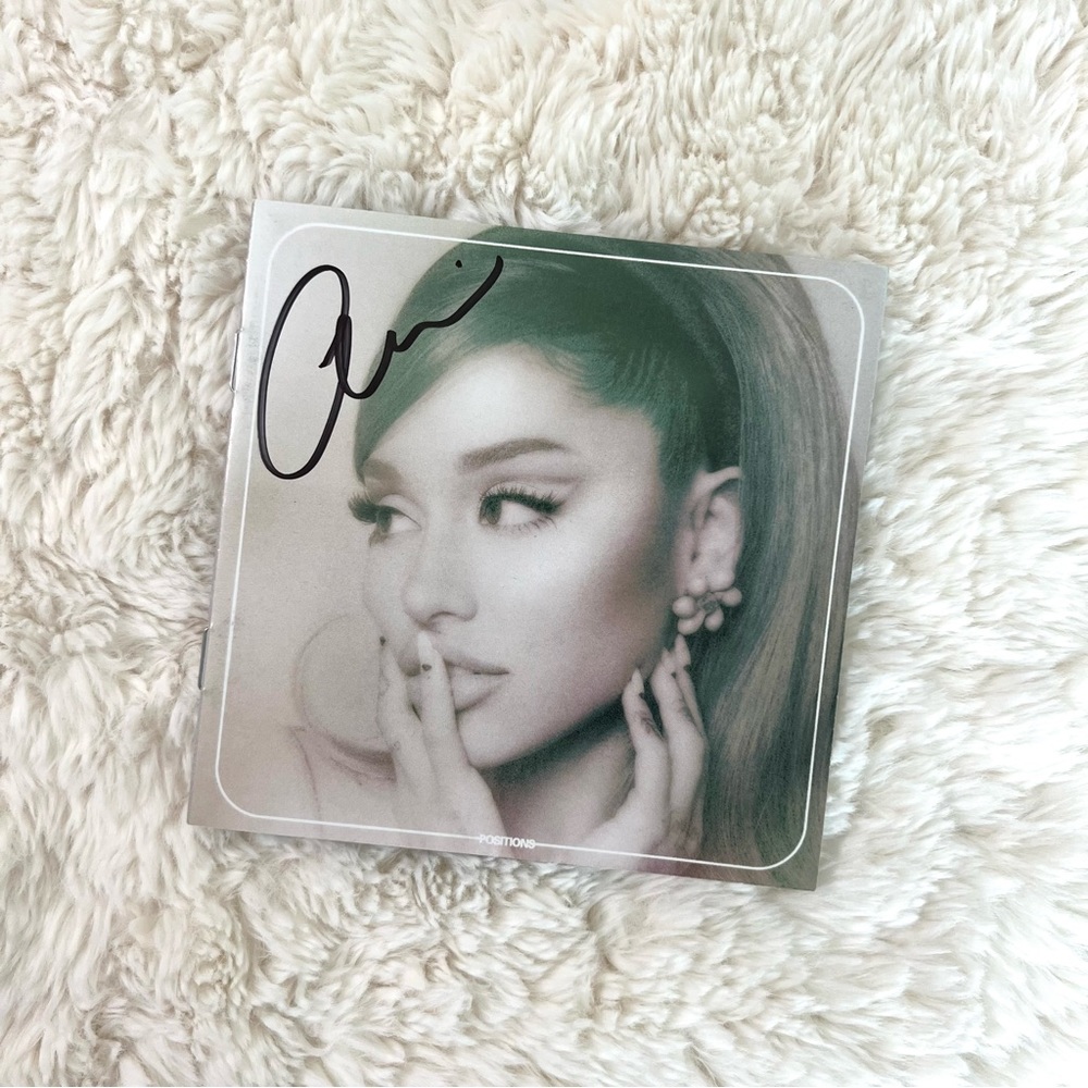 SIGNED Ariana Grande ‘Positions’ CD